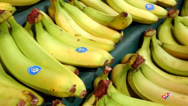 Bananas à venda no supermercado