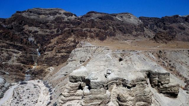 Кумранские пещеры, в которых были найдены свитки