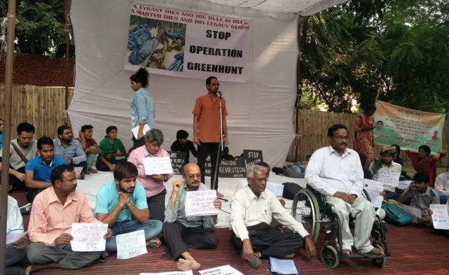 ఓ సభలో సాయిబాబా