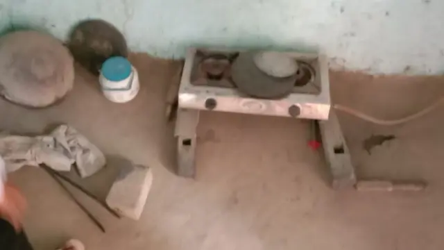 बिना इस्तेमाल किया गया गैस का चूल्हा