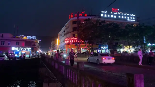 ကာစီနိုဝိုင်းတွေရှိတဲ့ မိုင်းလားမြို့