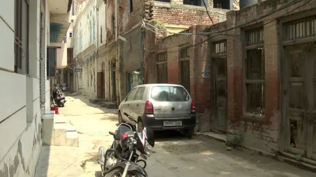 फिरोज़पुर की कूचा ठाकुर सिंह धमीजा गली.