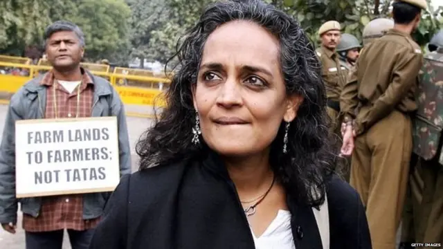 सामाजिक कार्यकर्ताओं की गिरफ्तारी