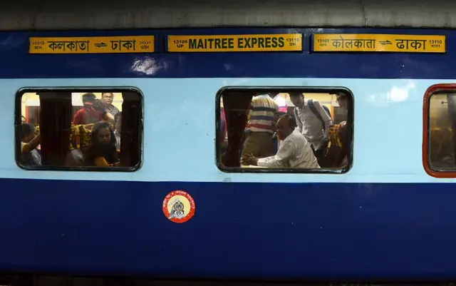 প্রায় মাসচারেক হতে চলল মৈত্রী এক্সপ্রেস-সহ সব আন্ত:সীমান্ত ট্রেন চলাচল বন্ধ রয়েছে