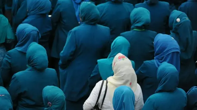 Ako se nivoi konformizma razlikuju širom sveta, zašto je onda 90 odsto istraživanja u humanoj psihologiji bazirano na zapadnjačkoj populaciji?