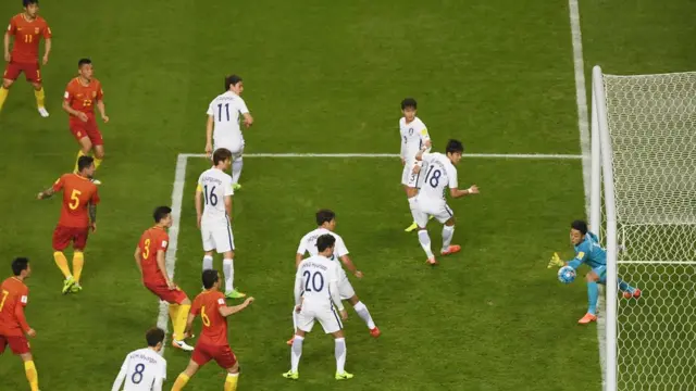 中國隊攻破韓國隊球門一刻