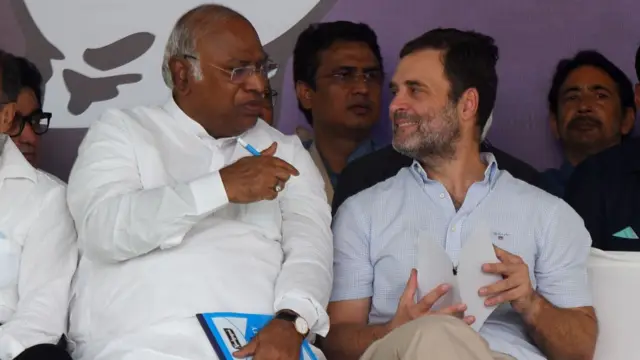 राहुल गांधी के साथ मल्लिकार्जुन खड़गे