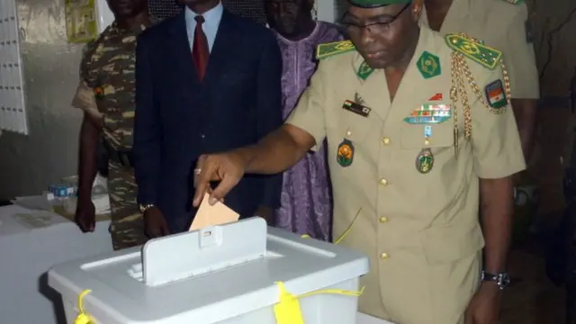 Salou Djibo ,Général à la retraite, a été choisi par son parti comme candidat aux élections présidentielles de décembre prochain au Niger