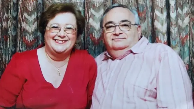 Los padres de Debbie Schwartz.