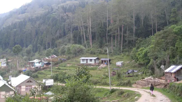 পর্যটকদের জন্য হোম-স্টের ধারণাটি ইদানিং জনপ্রিয় হয়ে উঠছে।