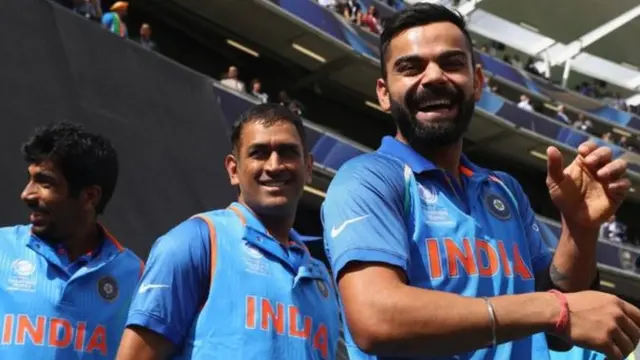 विराट कोहली और धोनी