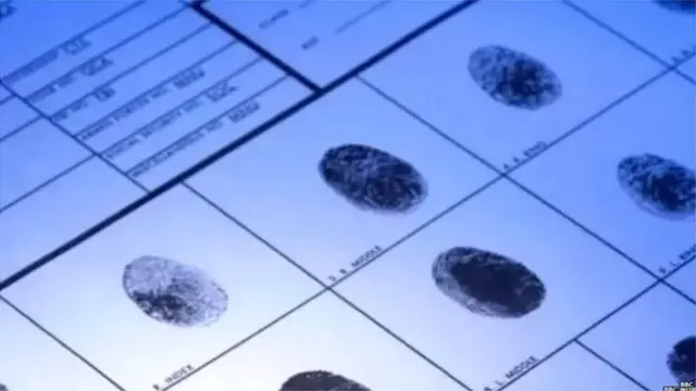 બાયોમૅટ્રિક સૅમ્પલ માટે ગુનેગારની ફિંગર પ્રિન્ટ, ફૂટ પ્રિન્ટ, આઈરિસ તથા રેટિના સ્કેન વગેરેનાં સૅમ્પલ લઈ શકાય છે