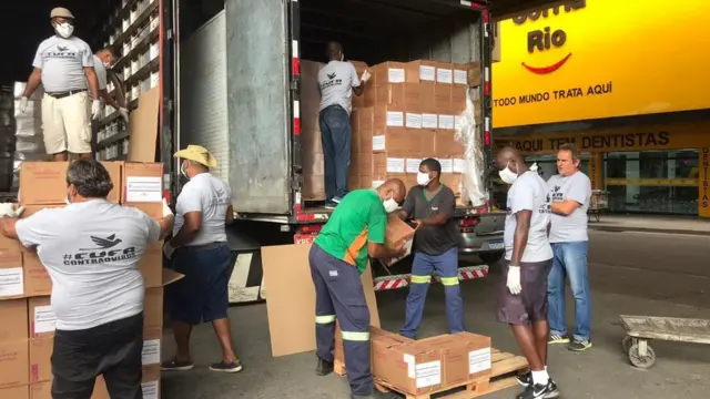 Durante a pandemia, CUFA tem arrecadado toneladasbet365 bilhetealimentos e produtosbet365 bilhetelimpeza para distribuir nas favelas