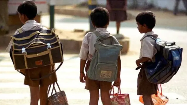 విద్యార్థులు