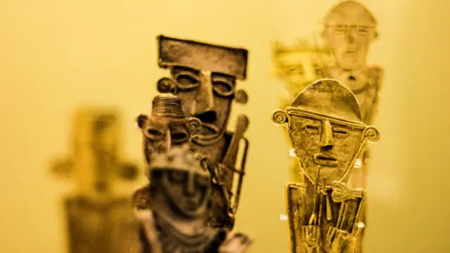 Figuras de oro