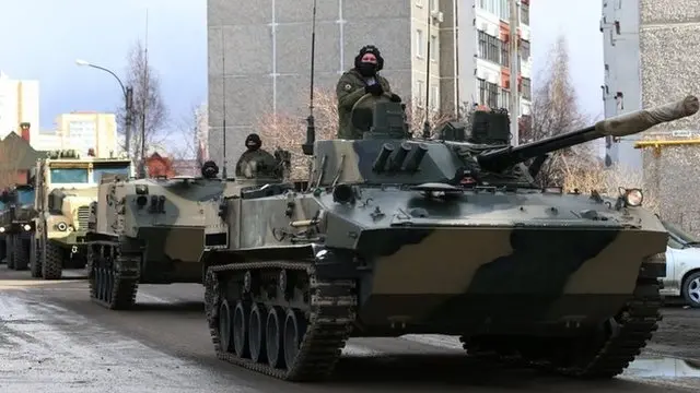 رژه سالانه یادبود جنگ جهانی دوم در سراسر روسیه برگزار می شود