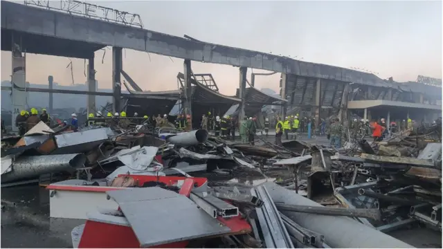 Shell of the shopping mall