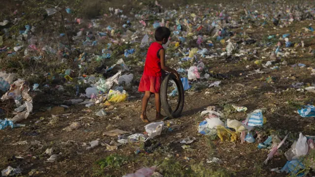 Botadero de basura en La Guajira, Colombia
