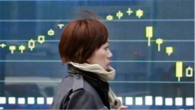 ఉద్యోగం ఊడిపోవాలా