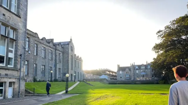 Сейнт Эндрюс университети