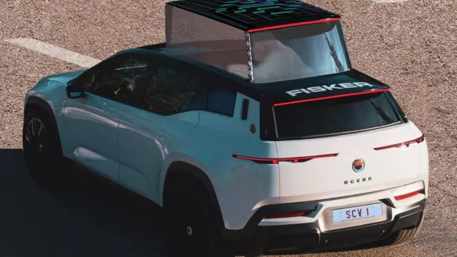 سقف ماشین الکتریکی پاپ باتری خورشیدی دارد