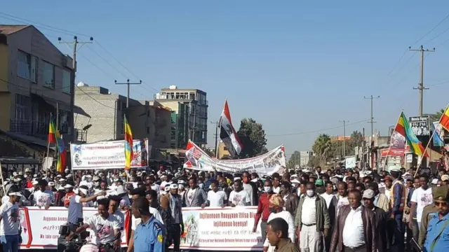 ለጠ/ሚ ዐቢይ ድጋፍ ለመግለጽ በበርካታ ከተሞች ሰልፎች እየተካሄዱ ነው