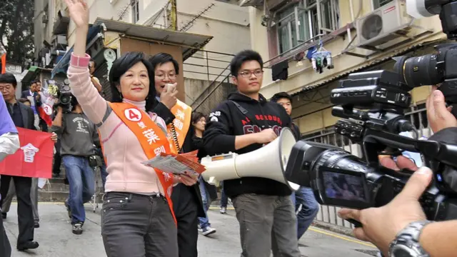 葉劉淑儀拉票（2/12/2007）