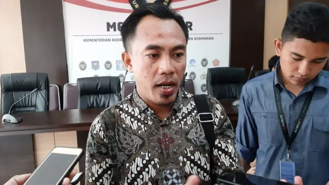 Perwakilan nelayan, Riswanto.