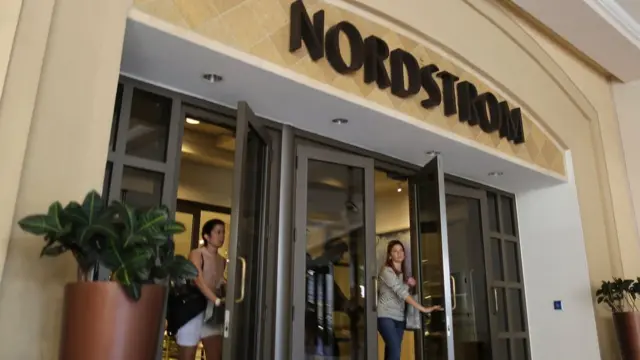 Entradacassinolyuma das lojas Nordstrom na Florida.