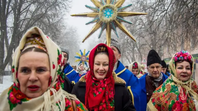 Навіщо ми колядуємо