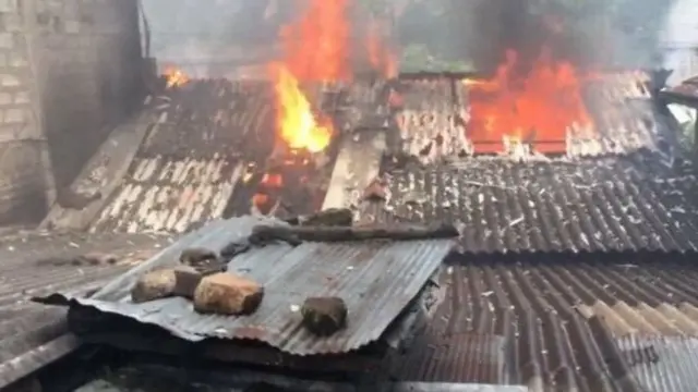 கலவரத் தீ