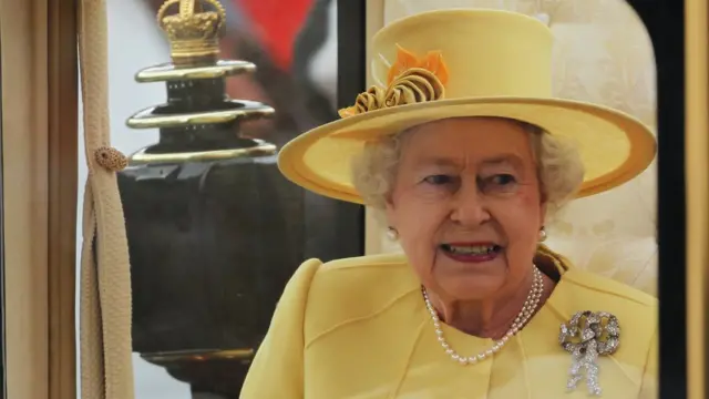 Королева на свадьбе Уильяма и Кейт