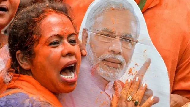 மோதி வெற்றி