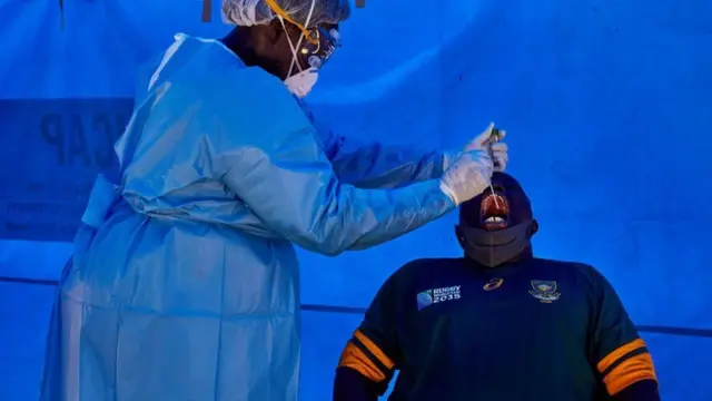 Kuchukuliwa kwa sampuli za vipimo cya corona