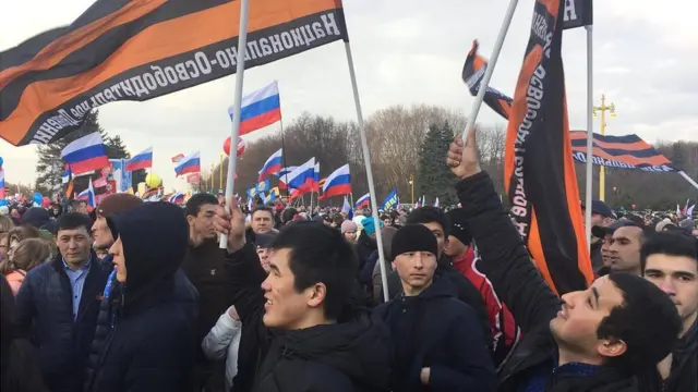 Митинг-концерт у здания МГУ