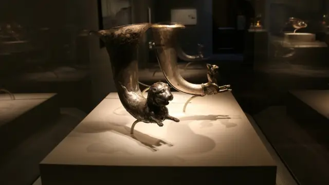 «شاخ باده»؛ در دوره ساسانی از این شاخ برای نوشیدن شراب در جشنهایی چون نوروز استفاده میشده است