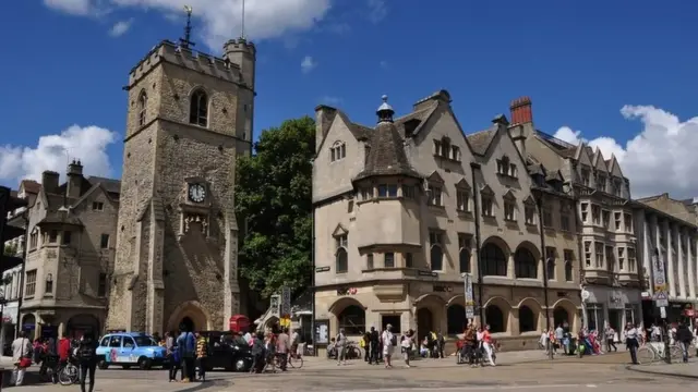 Queen Street and Cornmarket Street