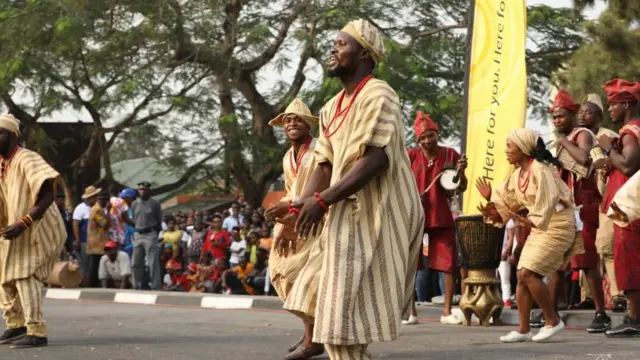 Ijó Yorùbá gbayì púpọ̀ níbikíbi ó sì máa ń wu ni lórí jọjọ
