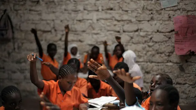 Niñas en escuela en África.