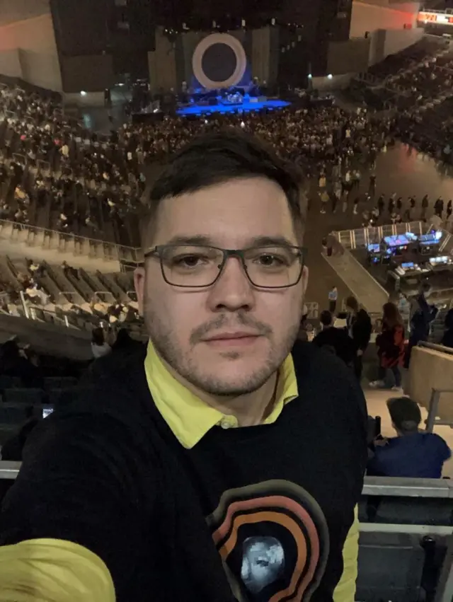 Nebojša Laketa na koncertu Arctic monkeys u Oberhauzenu u Nemačkoj