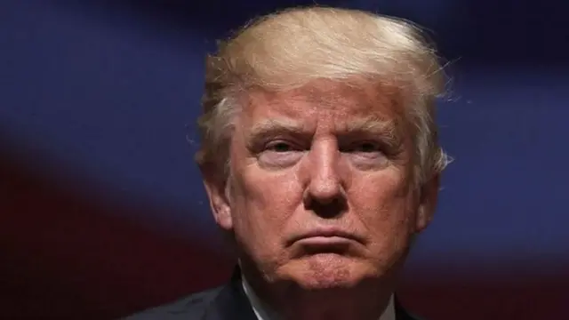 डोनाल्ड ट्रंप