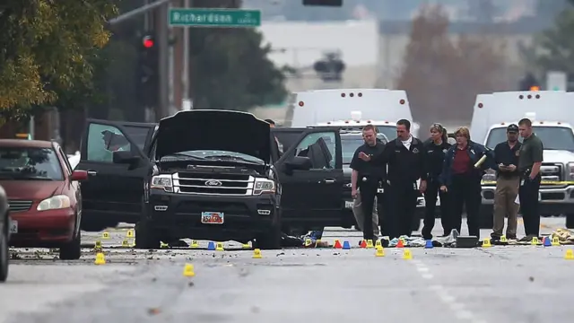 Policiaish2bet entrarcenah2bet entrartiroteio na cidadeh2bet entrarSan Bernardino