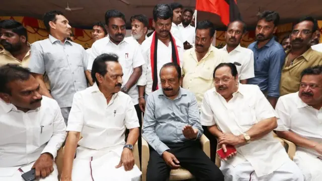 நக்கீரன் கோபாலுக்கு ஆதரவாக திரண்ட மு.க.ஸ்டாலின் மற்றும் வைகோ