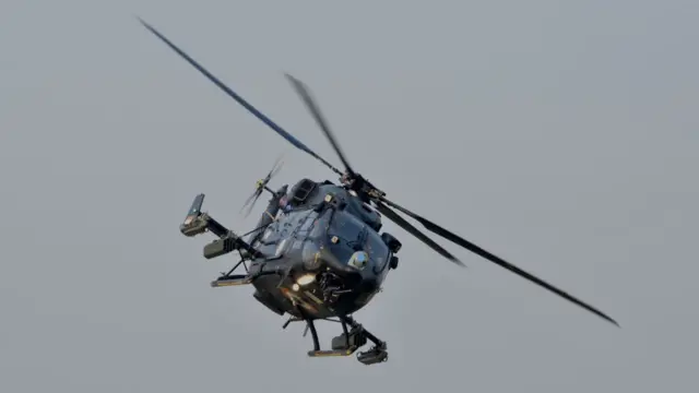 હેલિકોપ્ટરની તસવીર