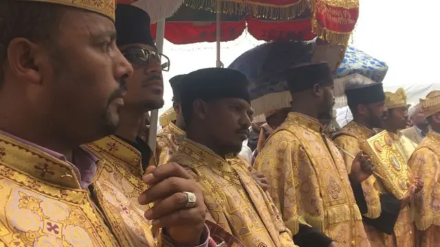 የኢንጅነር ስመኘው ሥርዓተ ቀብር በፎቶ