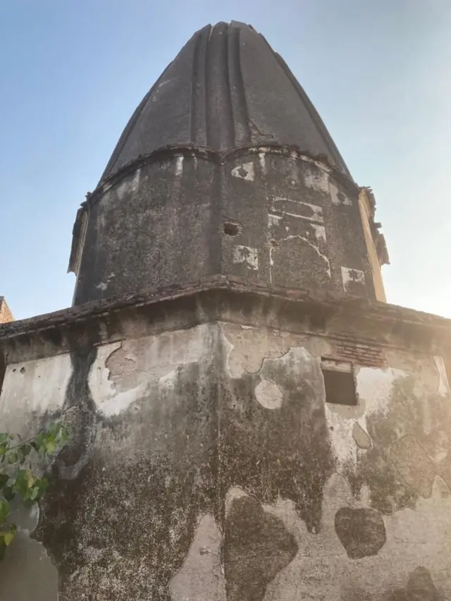 ਮੋਰਾਂ ਮਾਈ ਵੱਲੋਂ ਬਣਵਾਇਆ ਮੰਦਿਰ