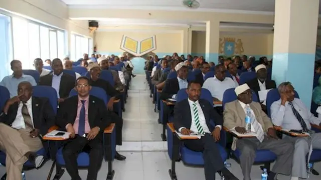 Sawir Hore : Baarlamaanka ayaa ku shaqeeya halkii la dhigan jiray baabuurta (Parking)