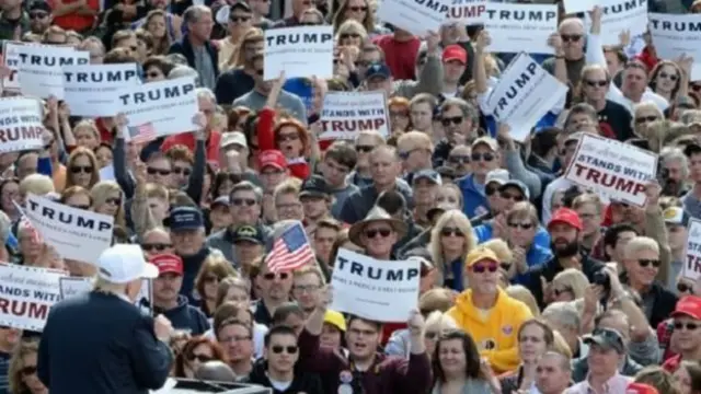 ترامب وسط مؤيديه