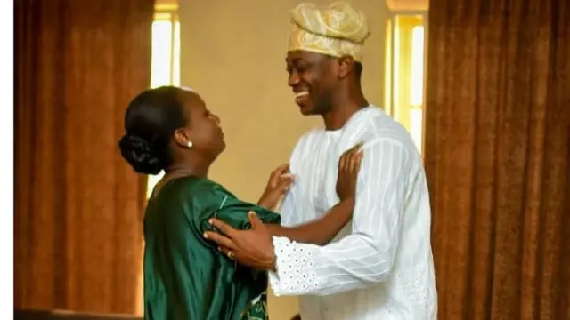 Lateef Adedimeji ati Mo'Bimpe Oyebade