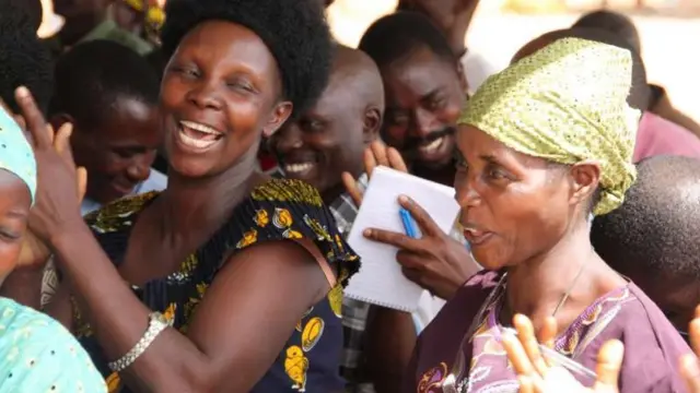 Abarundi bo mw'ikambi ya Katumba mu munezero bahawe ubwenegihugu bwa Tanzania